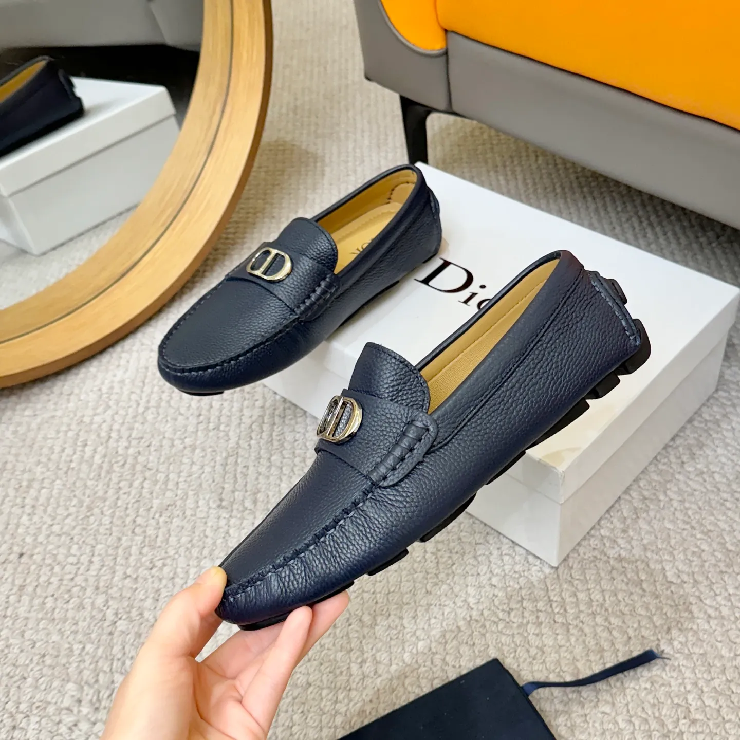 Men's clothing and shoes 💰420! (Yangli) Quality DIOR [Dior’s latest arrival] real auction hot-selling Doudou shoes 🔍DIOR) new Doudou shoes 👍Belgian designer Martin Margiela serves as Gucci shoe designer y full of charm, luxury style gentleman upper: imported cowhide, lining with spring sweat-absorbent first-layer sheepskin. Outsole Brand outsole, the last stitching on the bottom will never come off; equipped with classic Gucci exquisite hardware C D buckle💋The whole pair of shoes is fashionable and casual without losing high-end style; standard 38-46